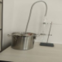 دستگاه اسانس گیری